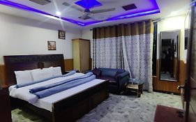 Al-Qamar Hotel Murree